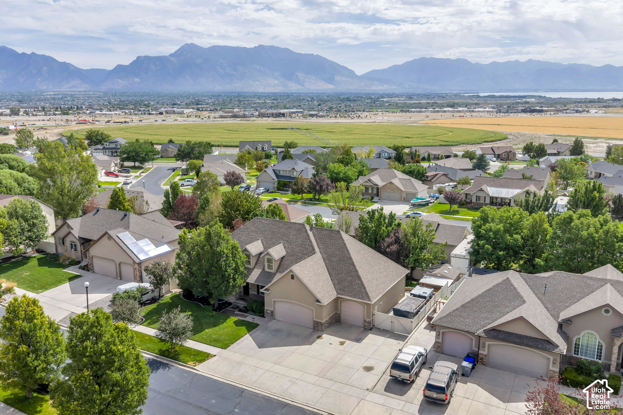 main property photo 42