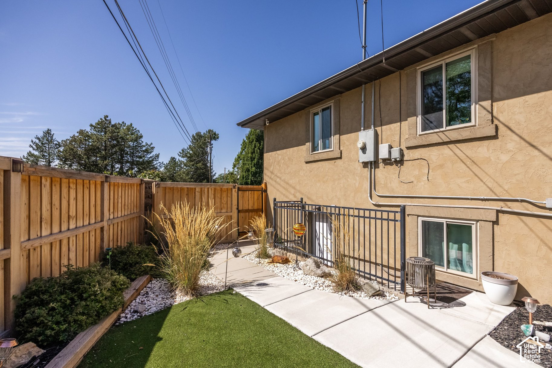 main property photo 29