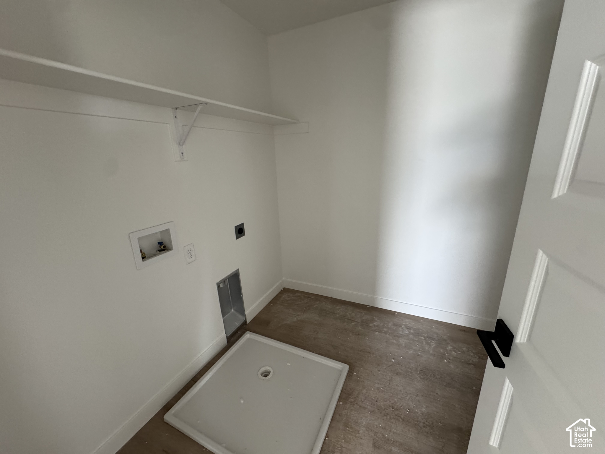 main property photo 17