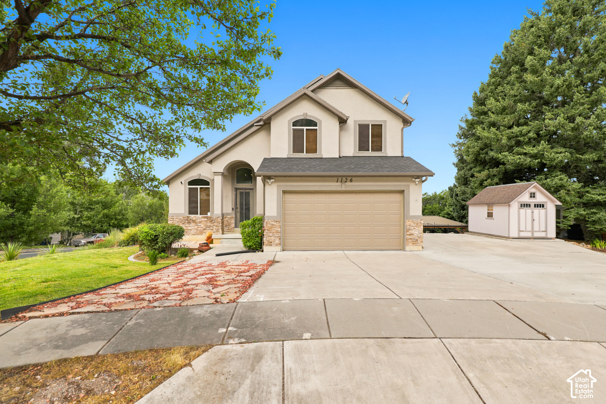 main property photo 24