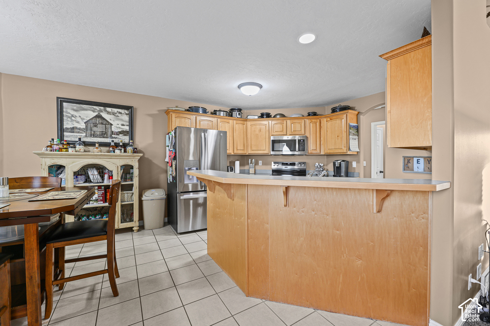 main property photo 10