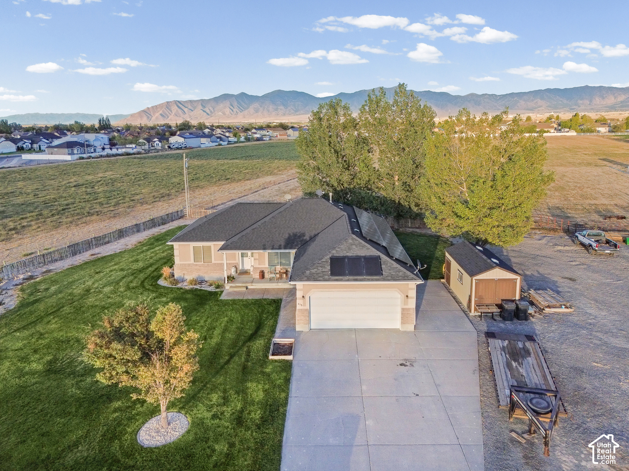 main property photo 30