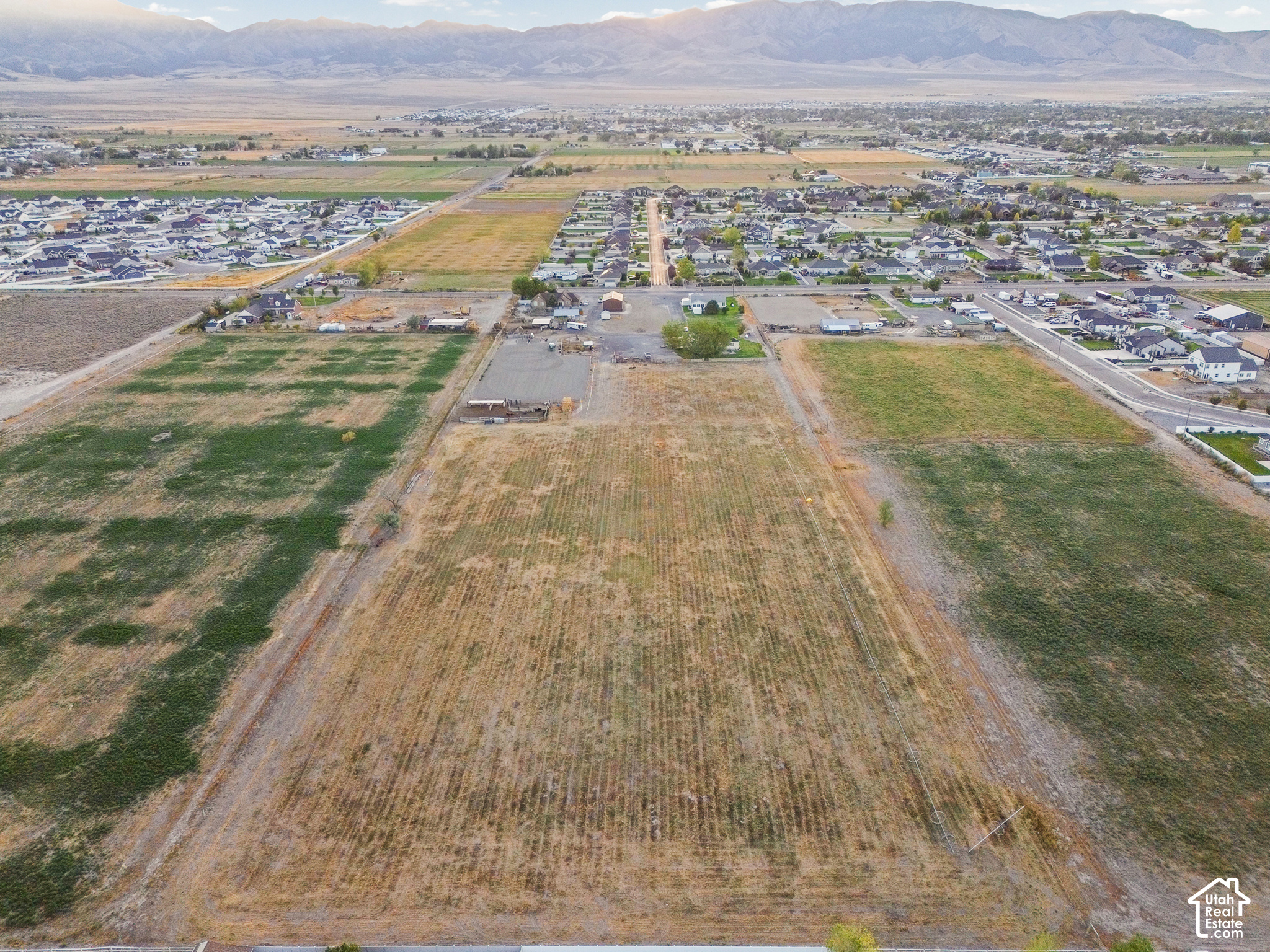 main property photo 35