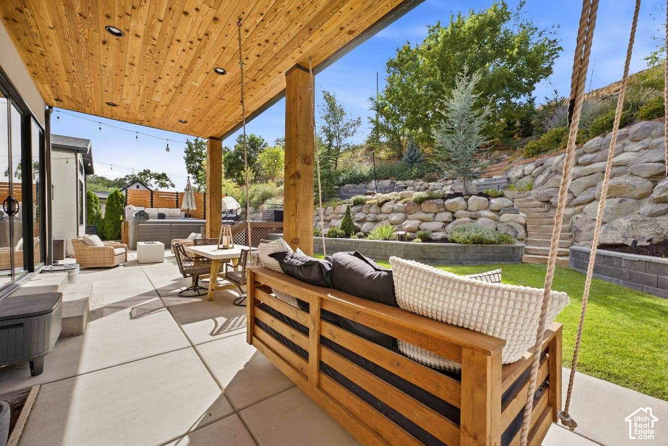 main property photo 80