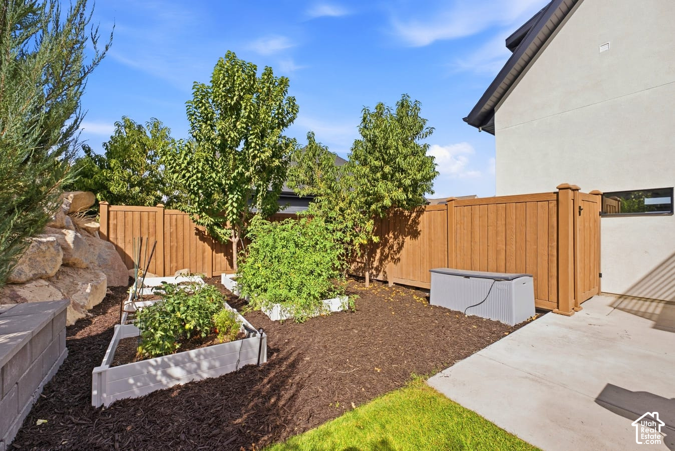 main property photo 83
