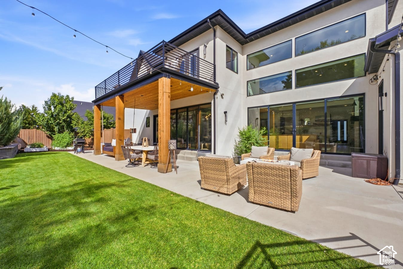main property photo 88