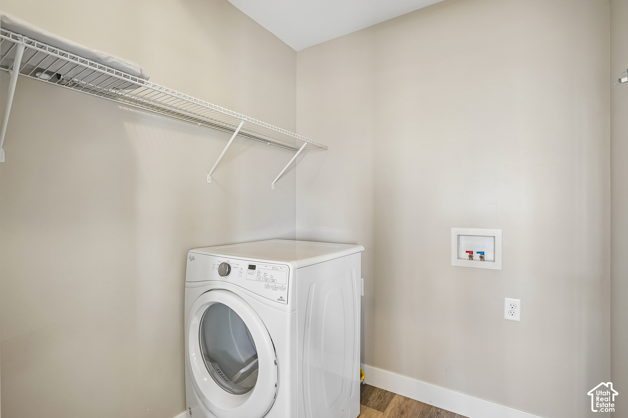 main property photo 9