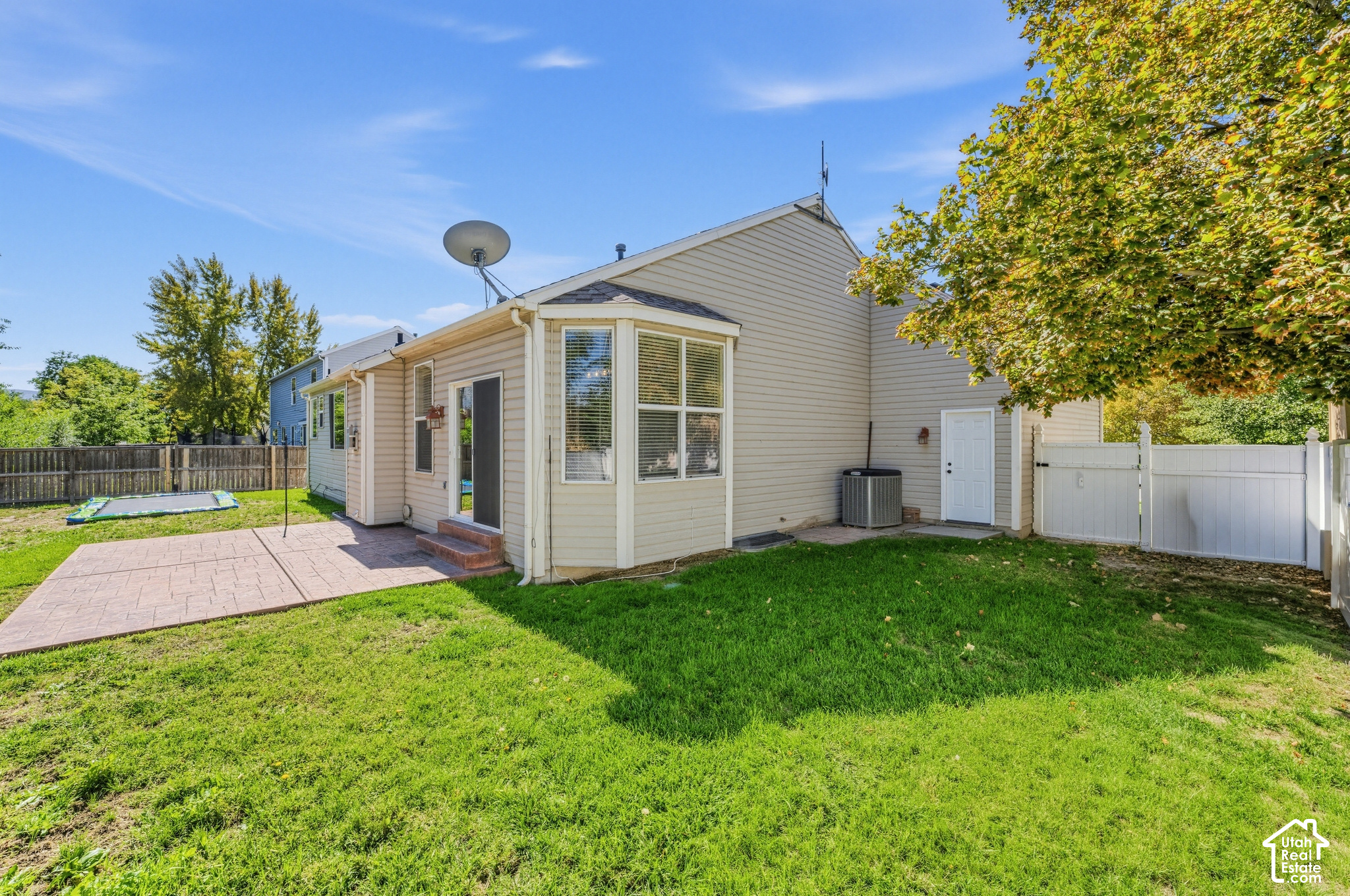 main property photo 7