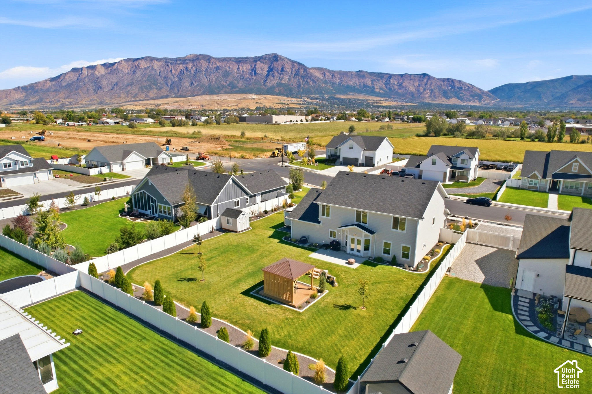 main property photo 51