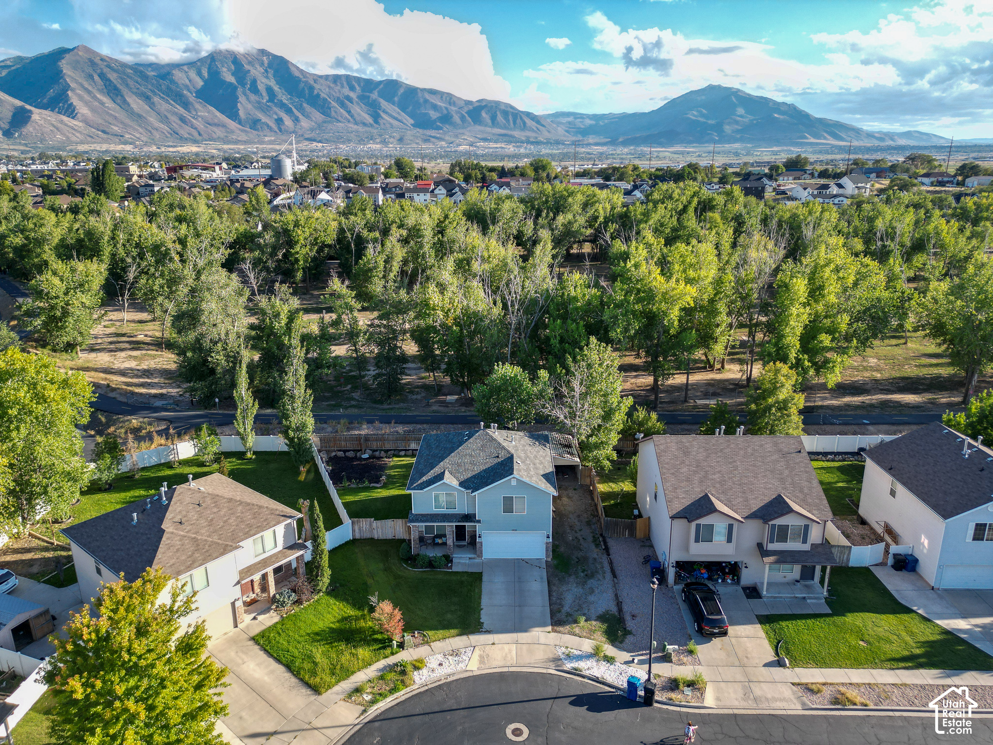main property photo 47