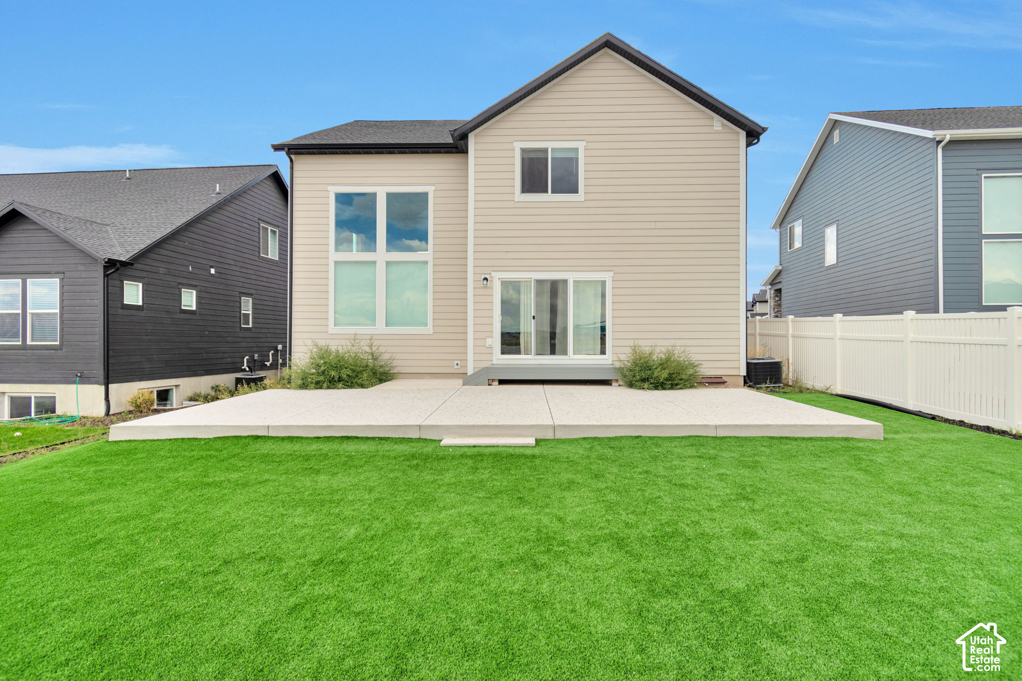 main property photo 24
