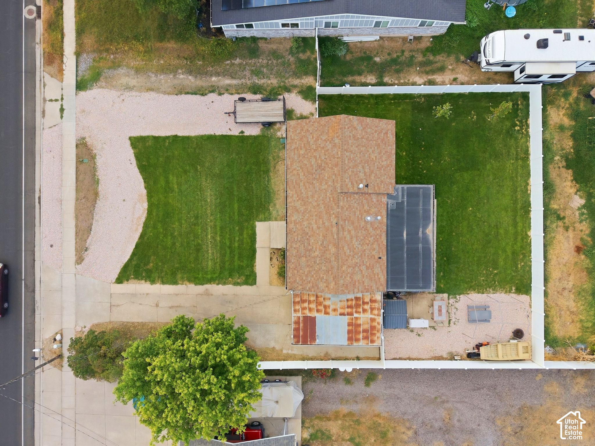 main property photo 43
