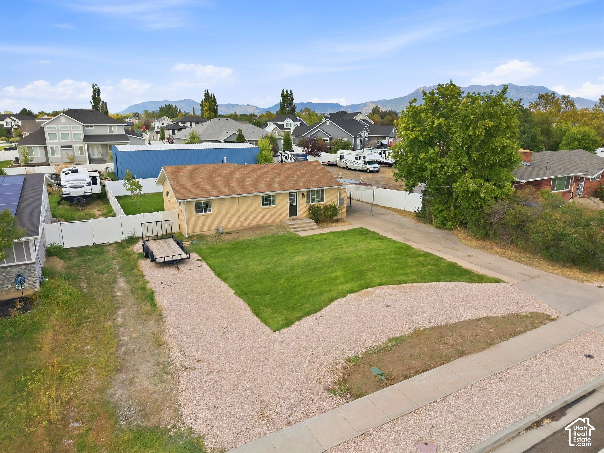 main property photo 44