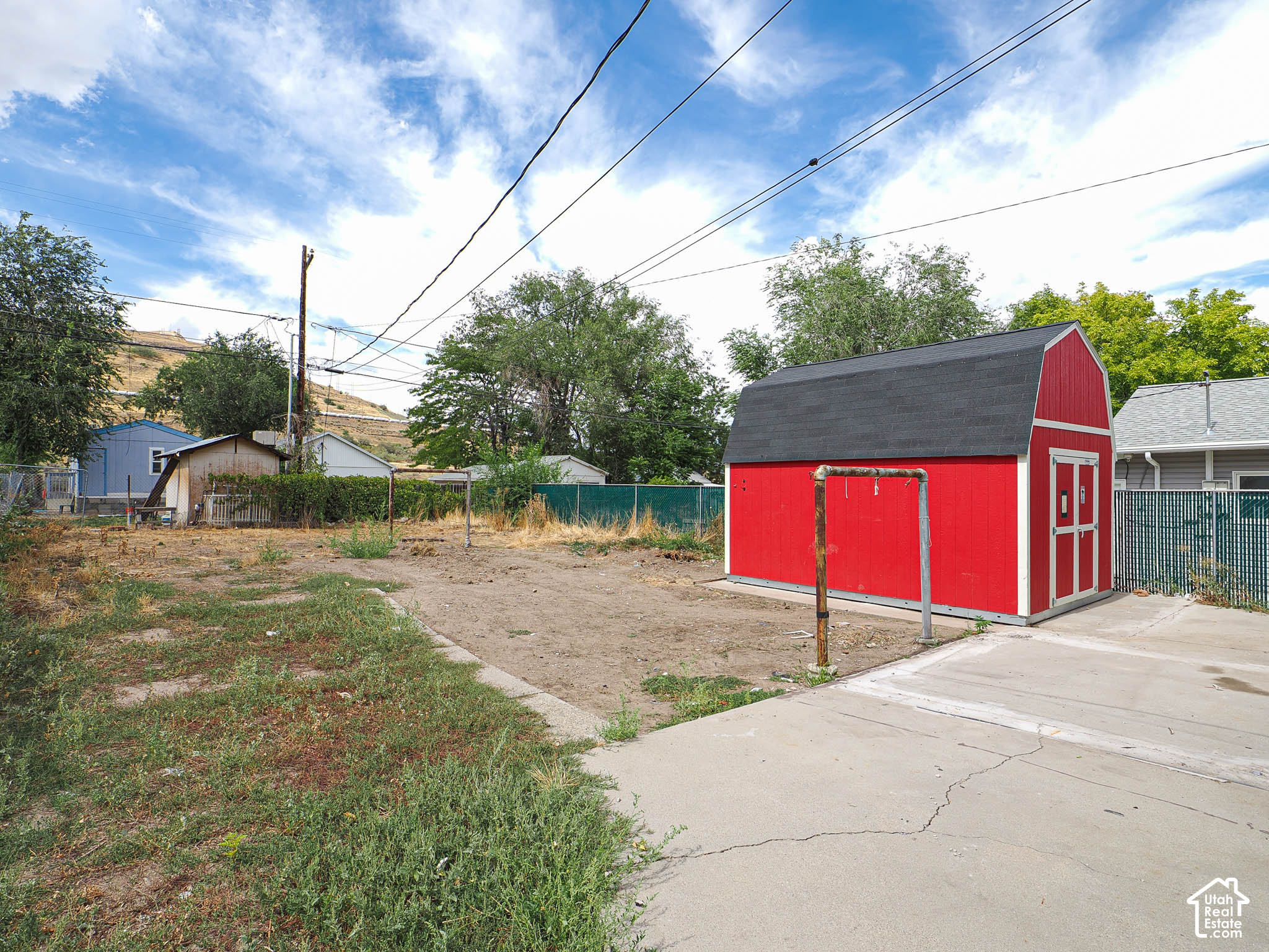 main property photo 6