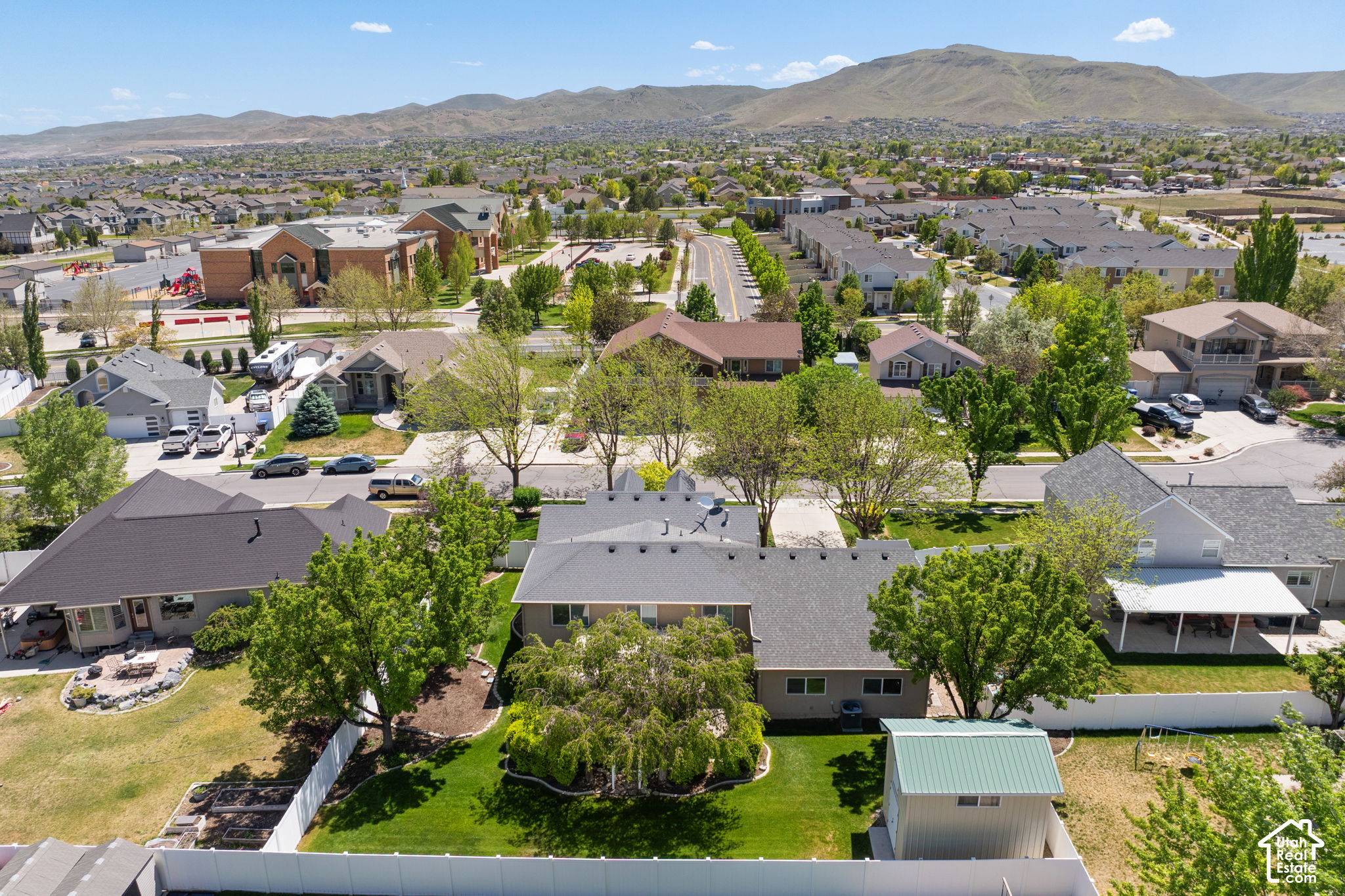 main property photo 42