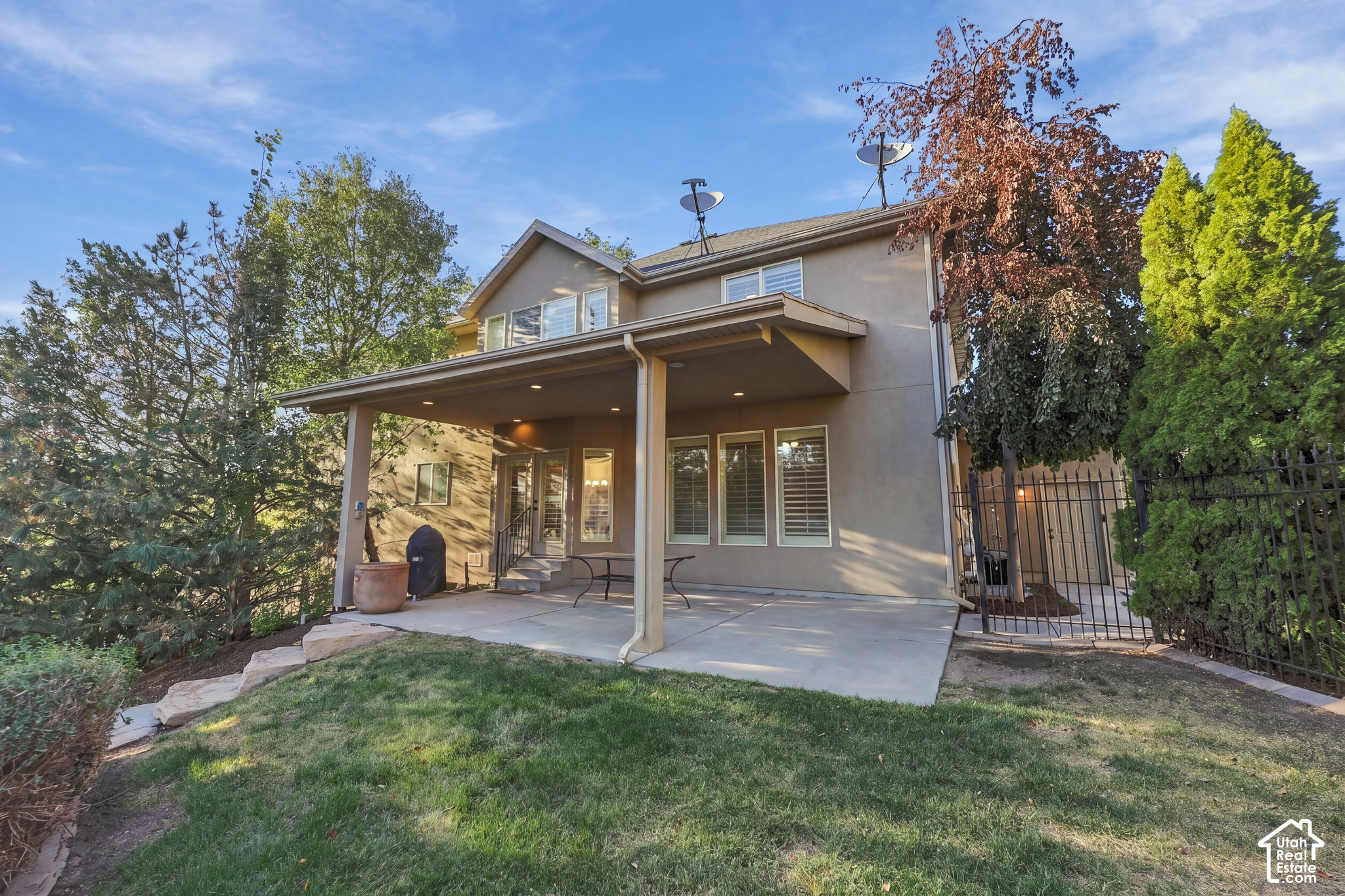 main property photo 54