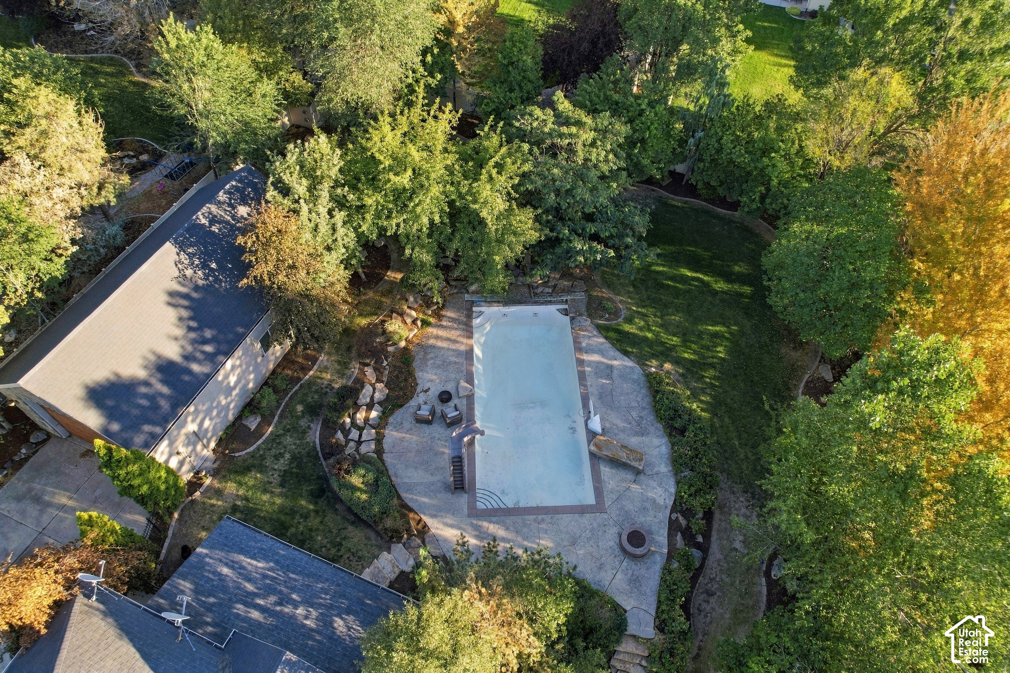 main property photo 66