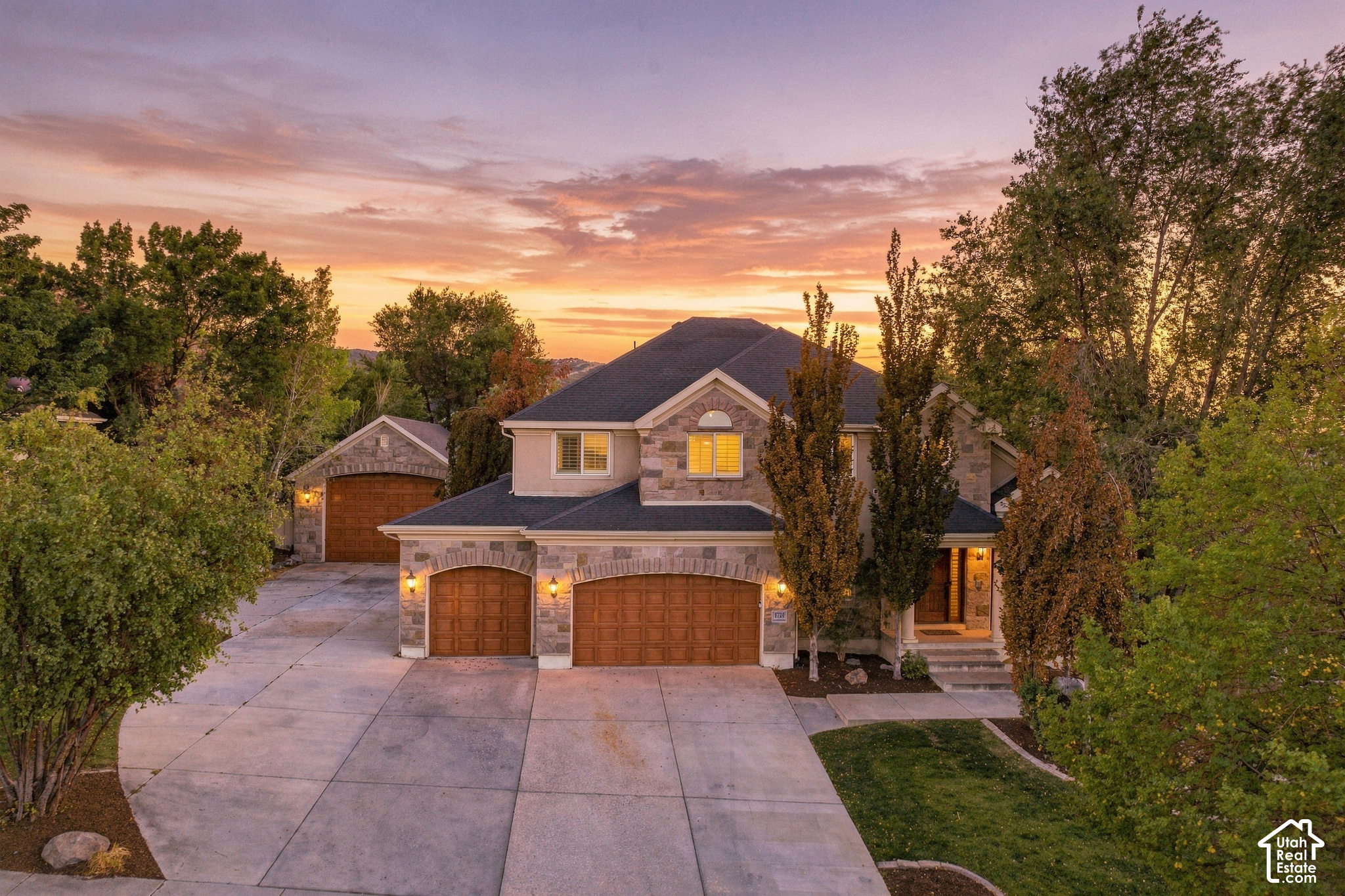 main property photo 8