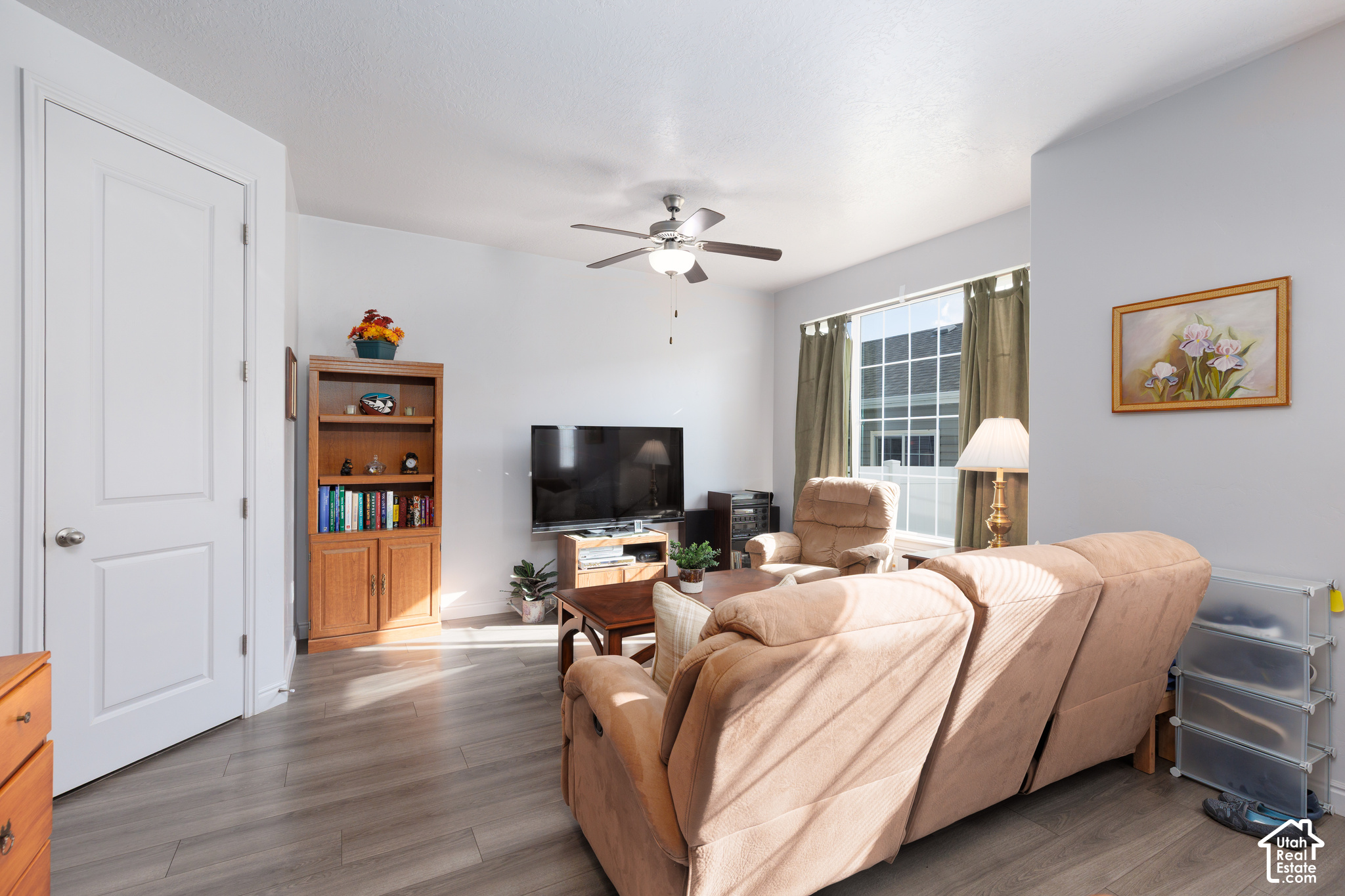 main property photo 11