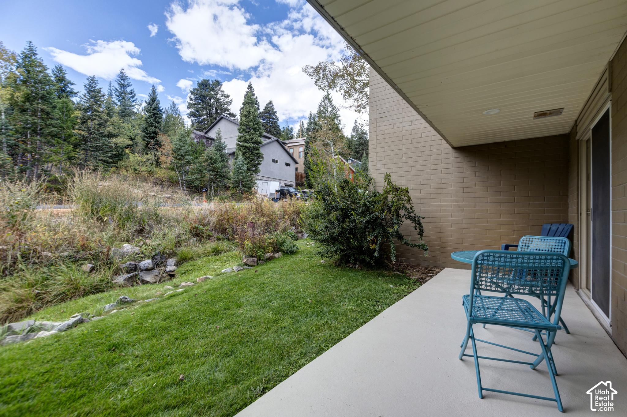 main property photo 30