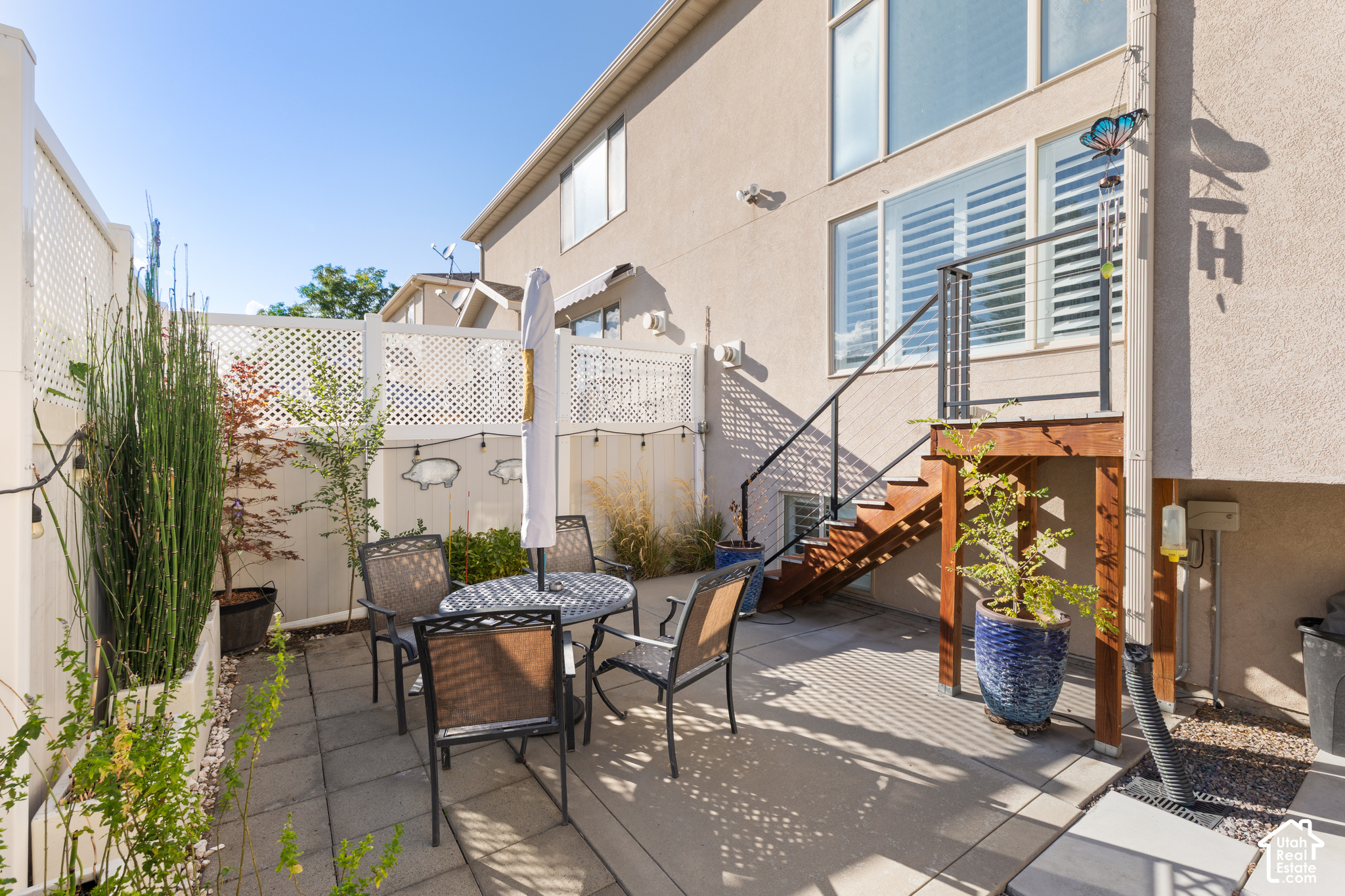 main property photo 37