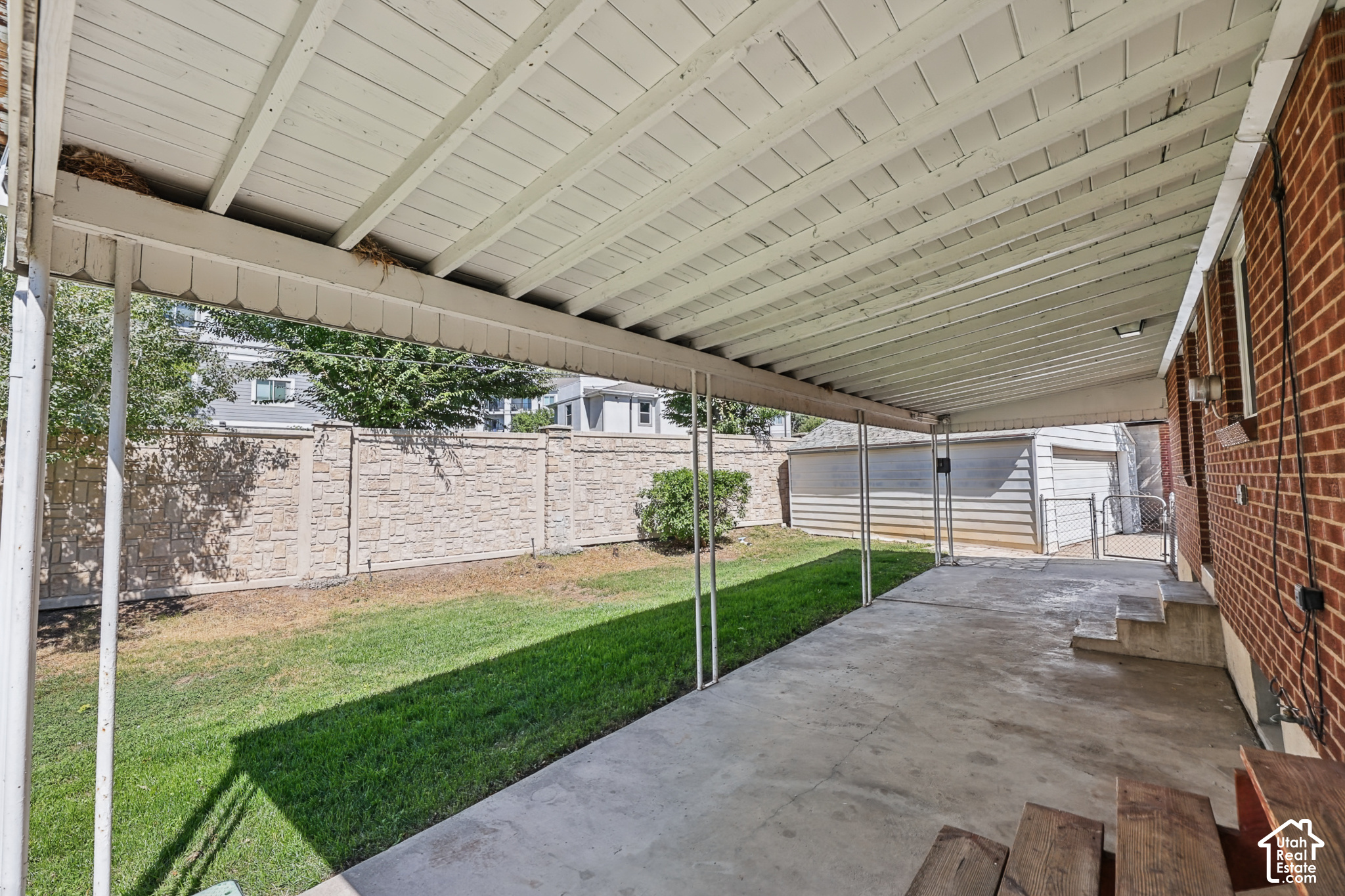 main property photo 29