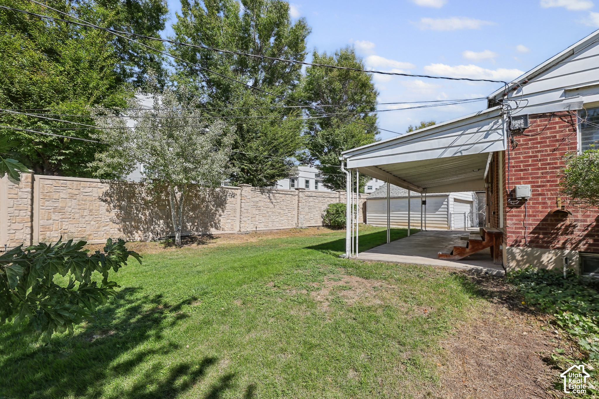 main property photo 30