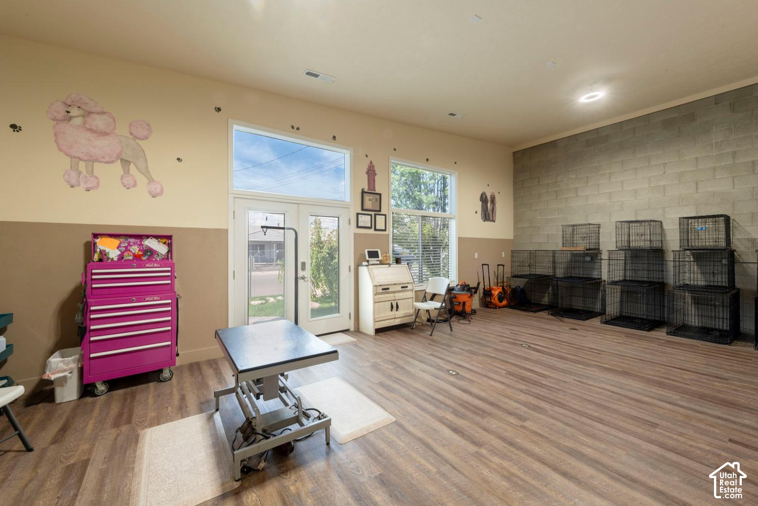 main property photo 7
