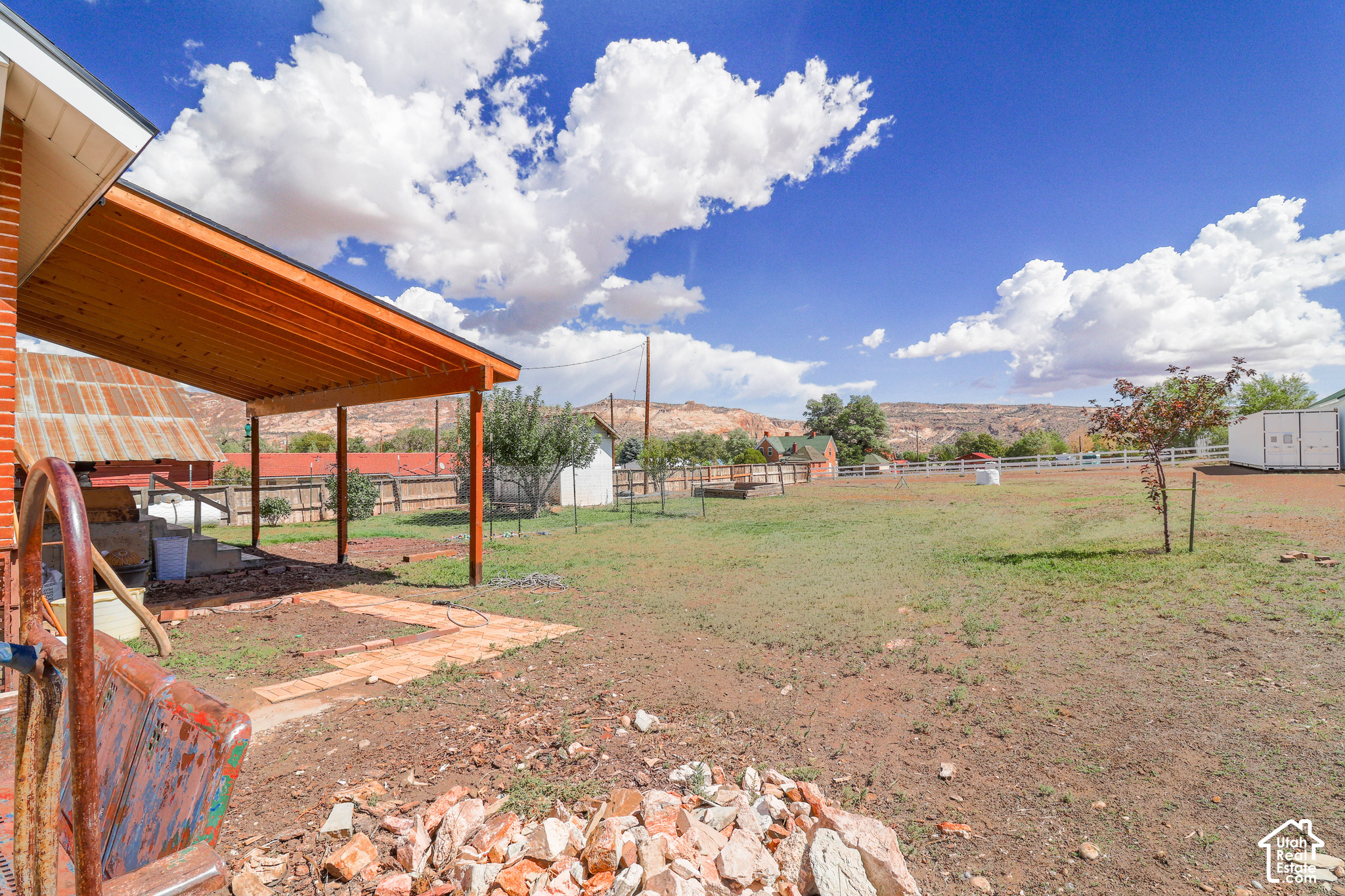 main property photo 26