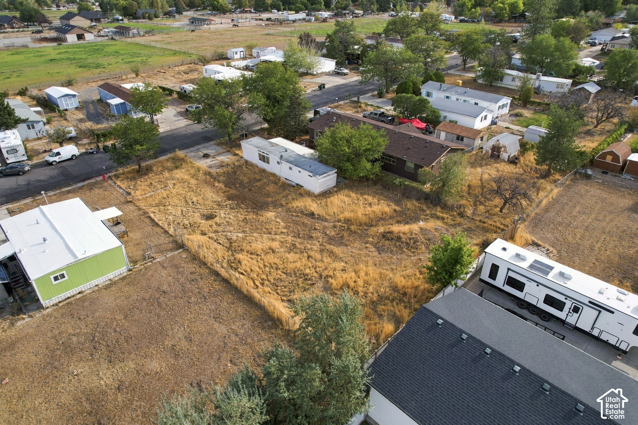 main property photo 12