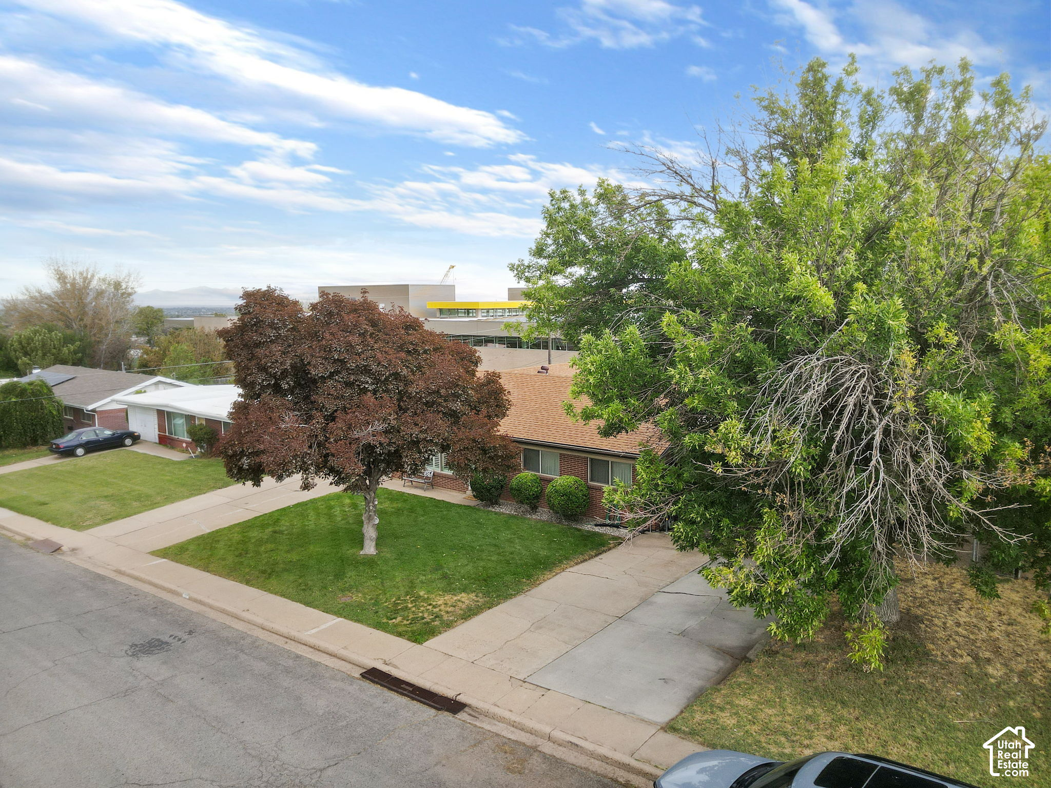 main property photo 9