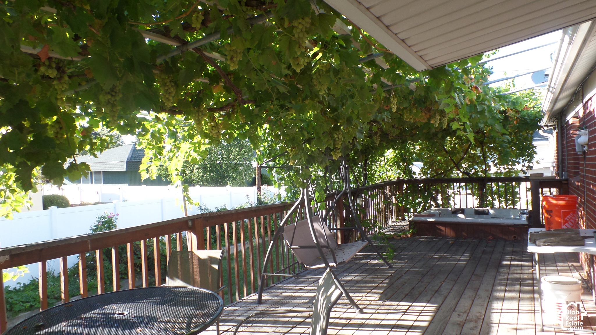 main property photo 6