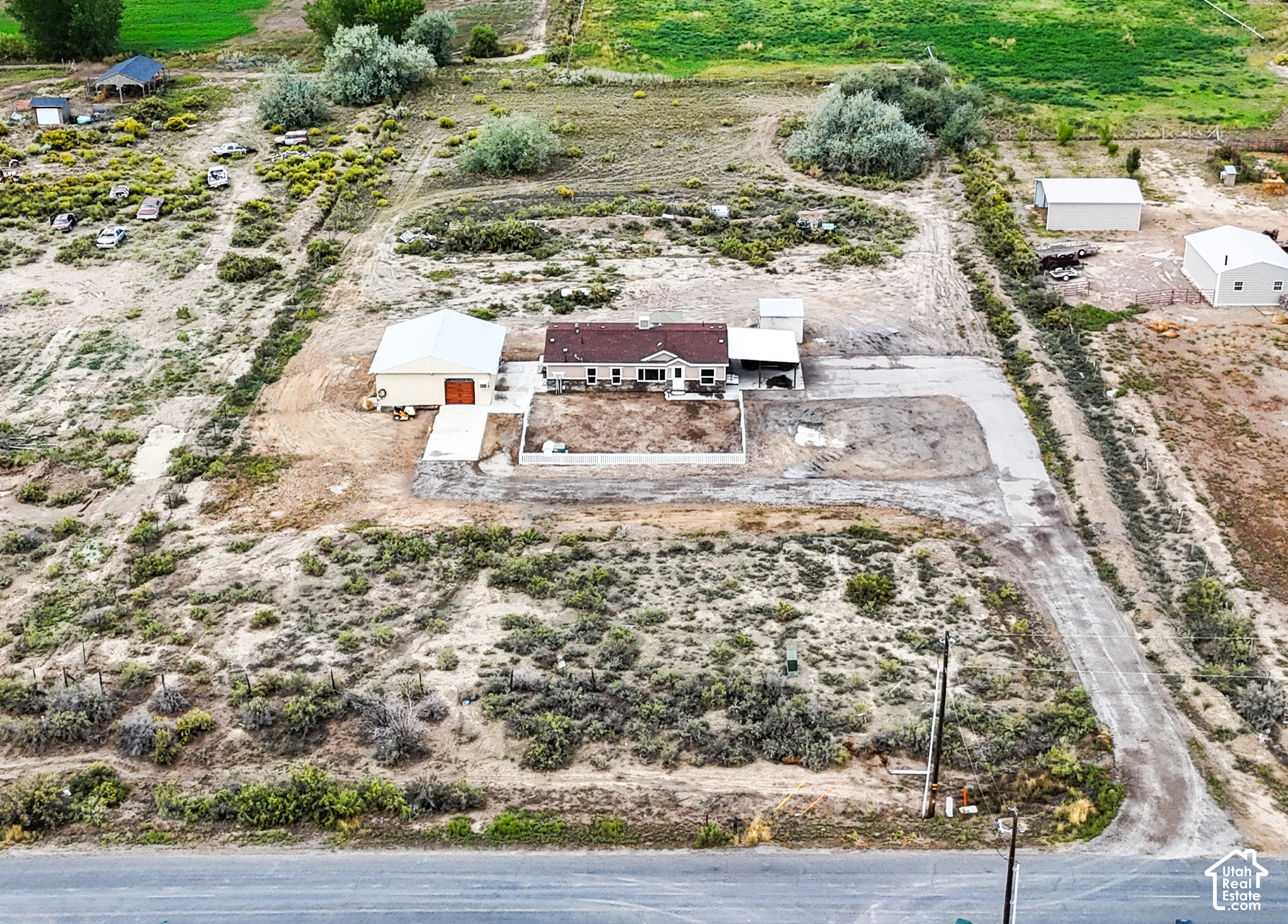 main property photo 20