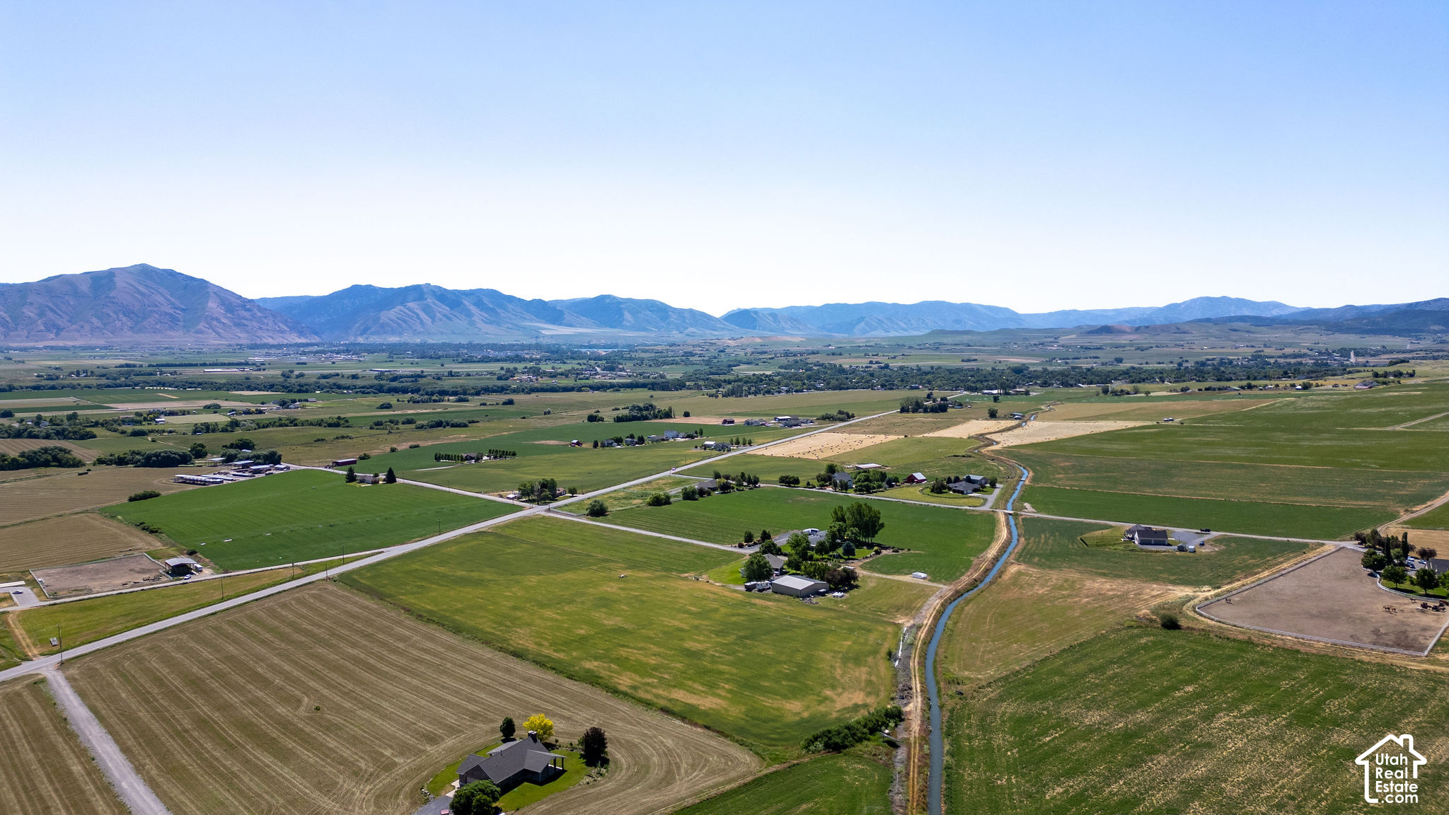 main property photo 13