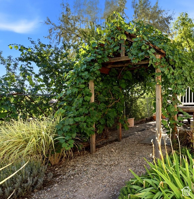 main property photo 34