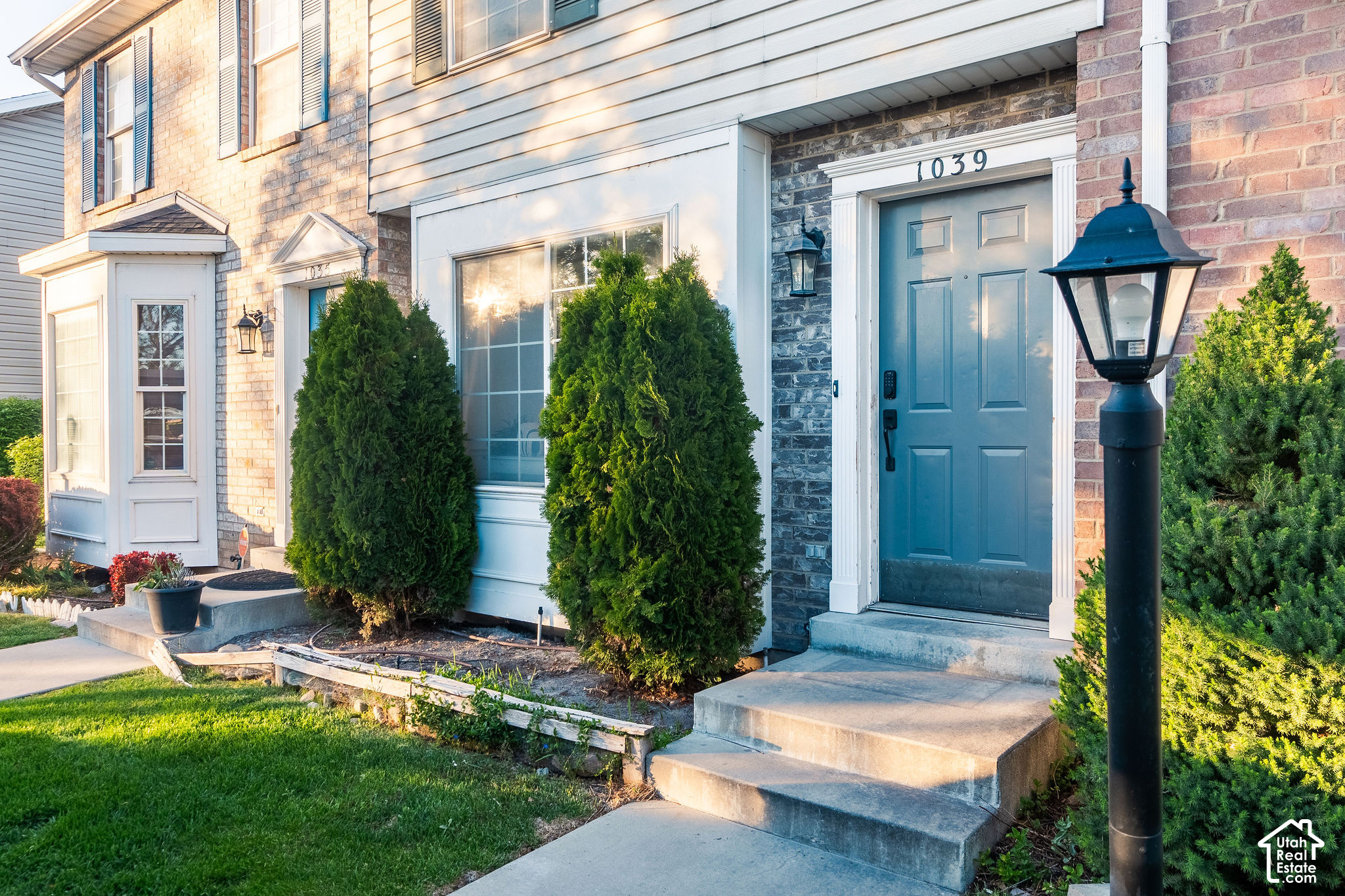 main property photo 30