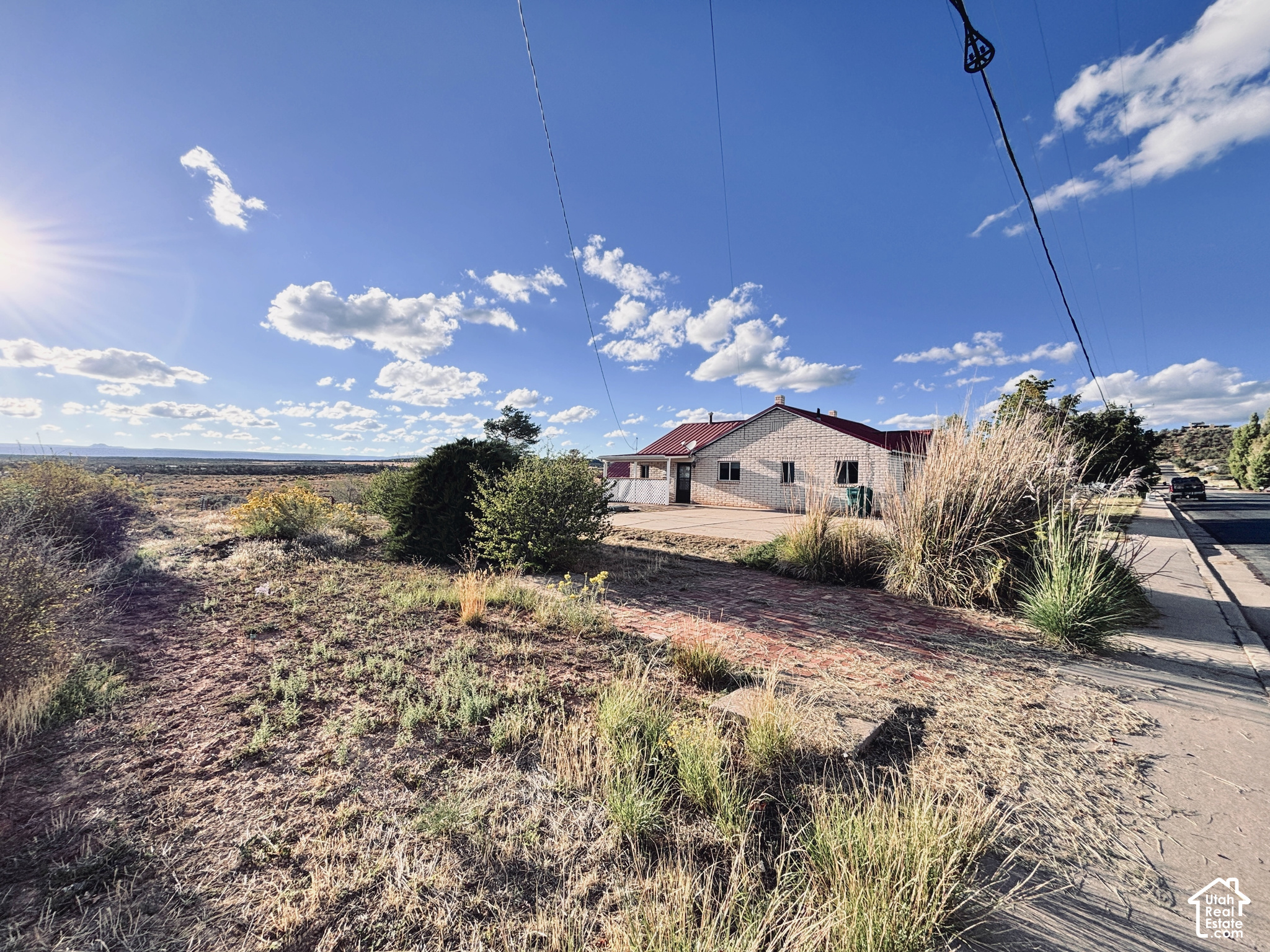 main property photo 30