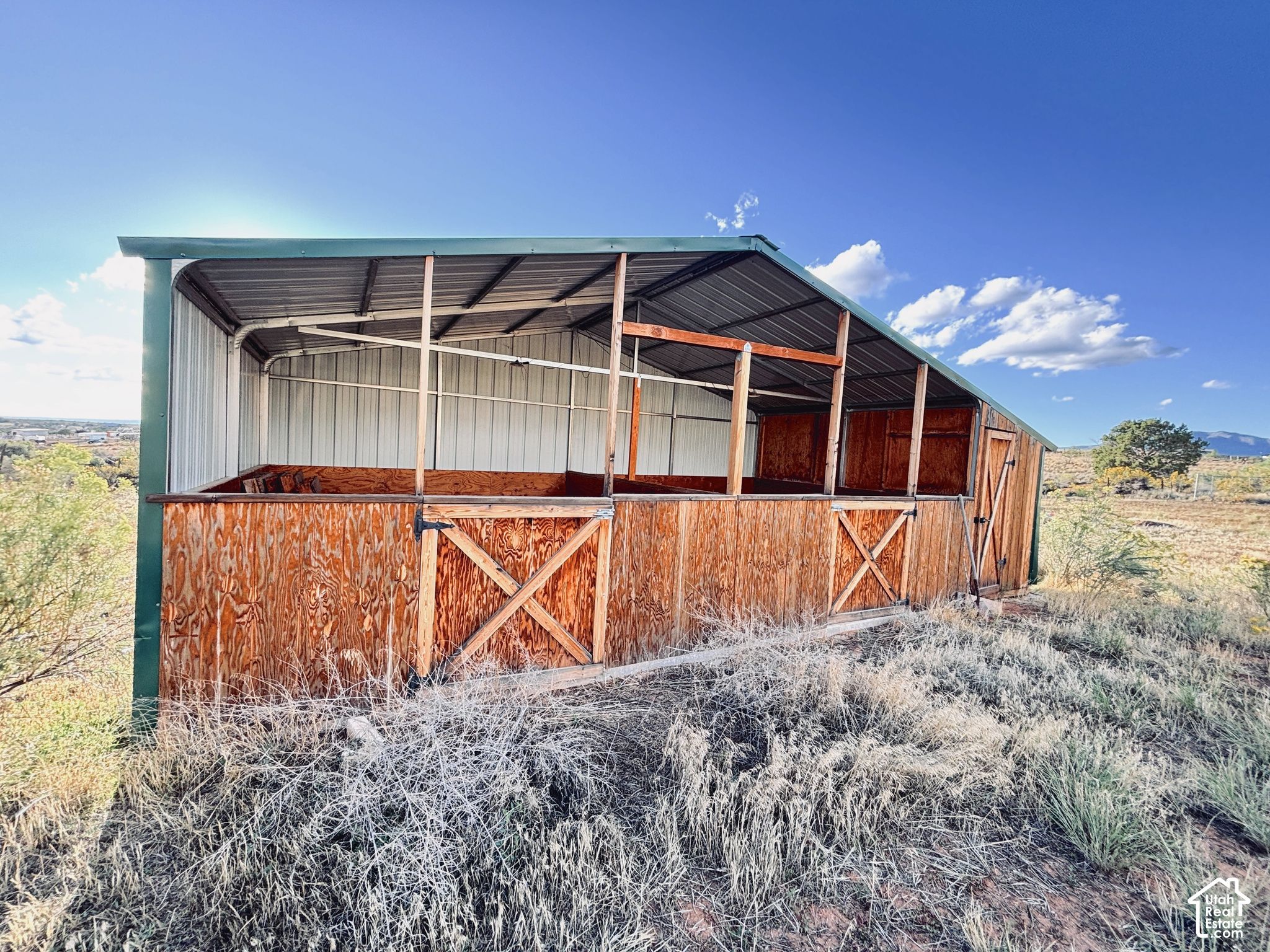 main property photo 43