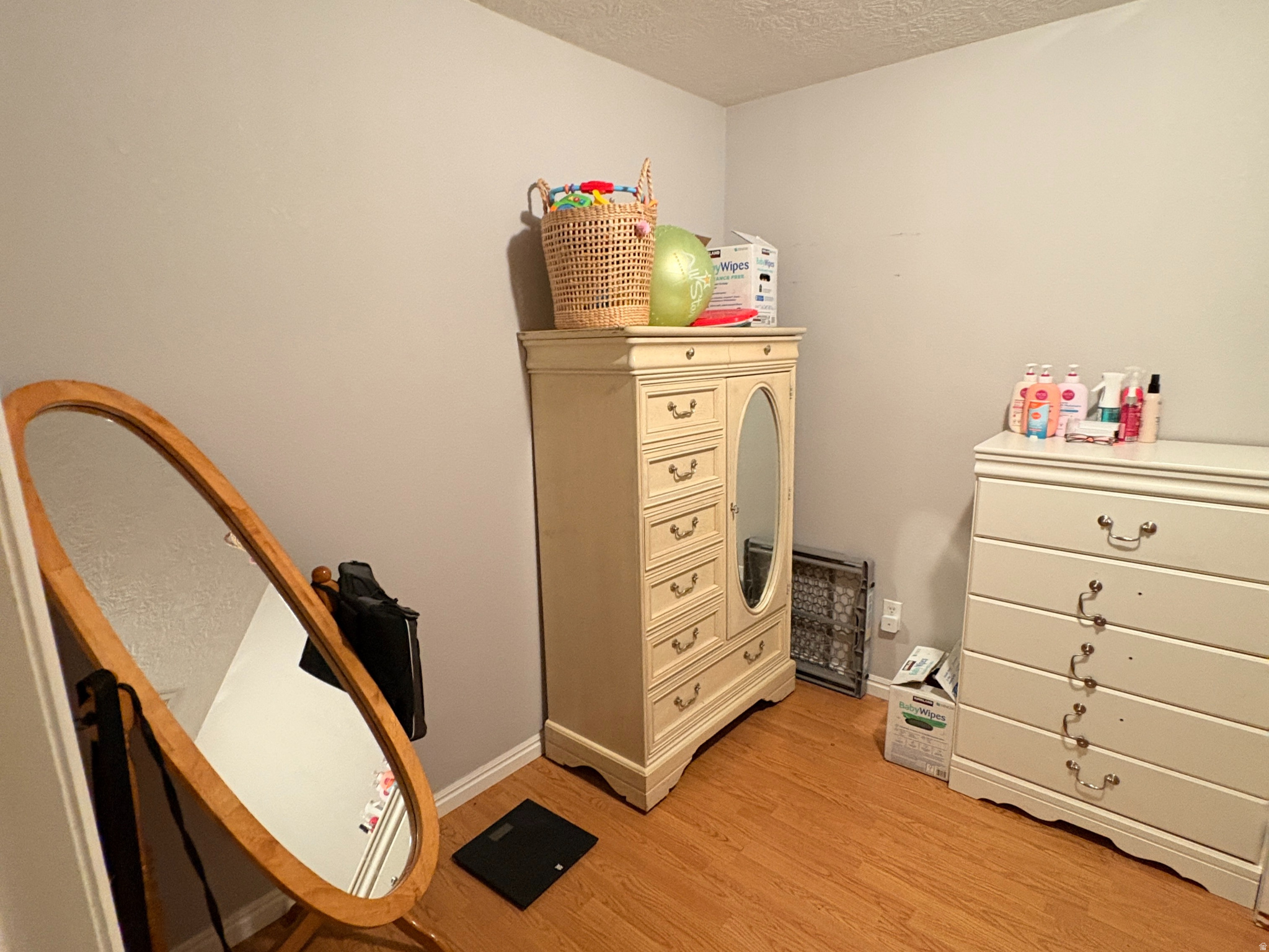 main property photo 25