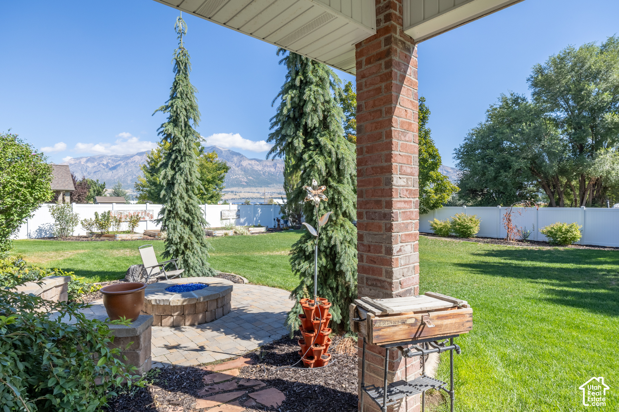 main property photo 41