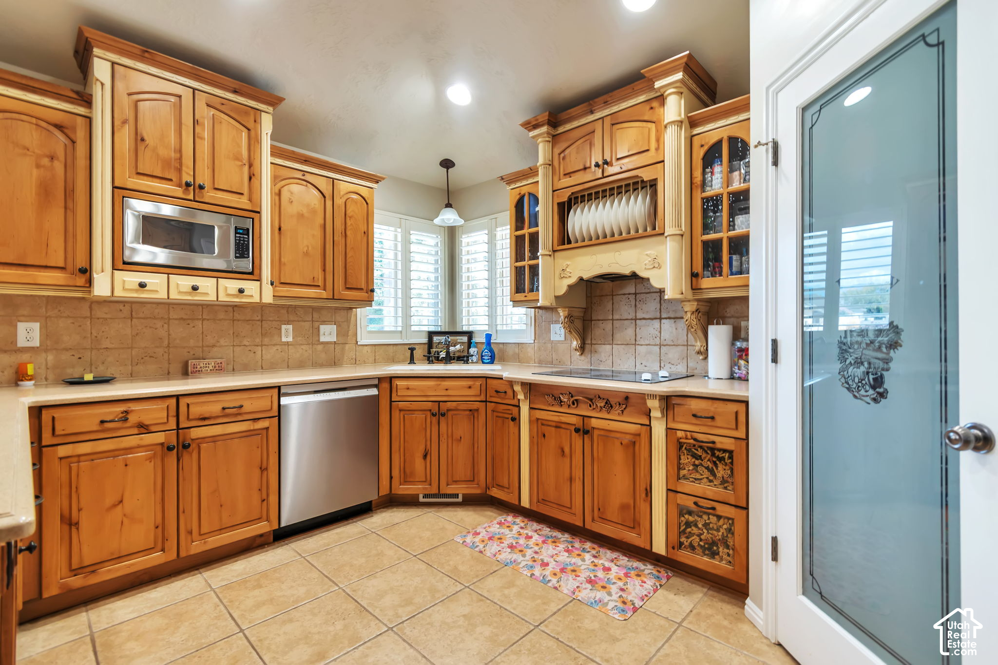 main property photo 18