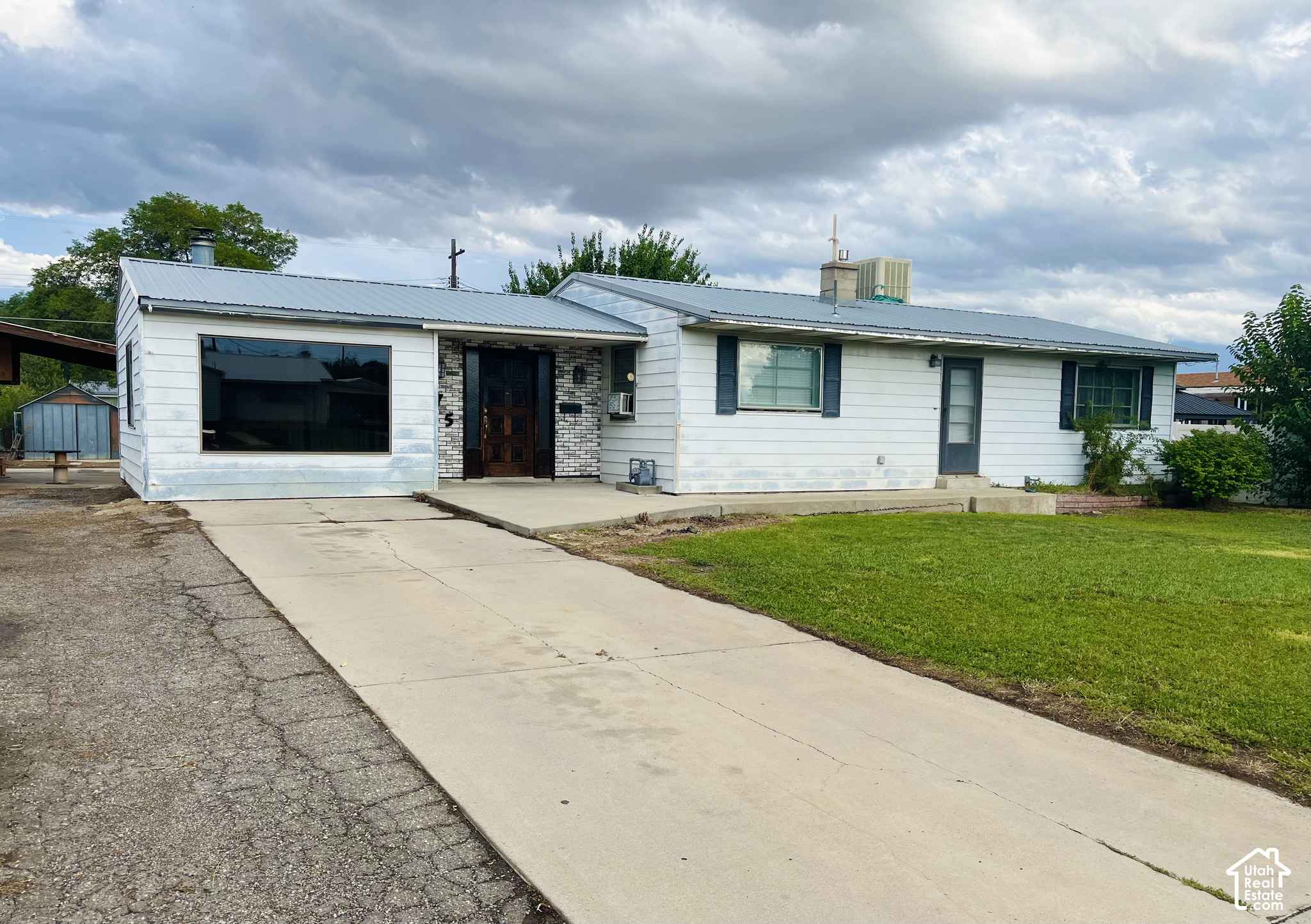 main property photo 16