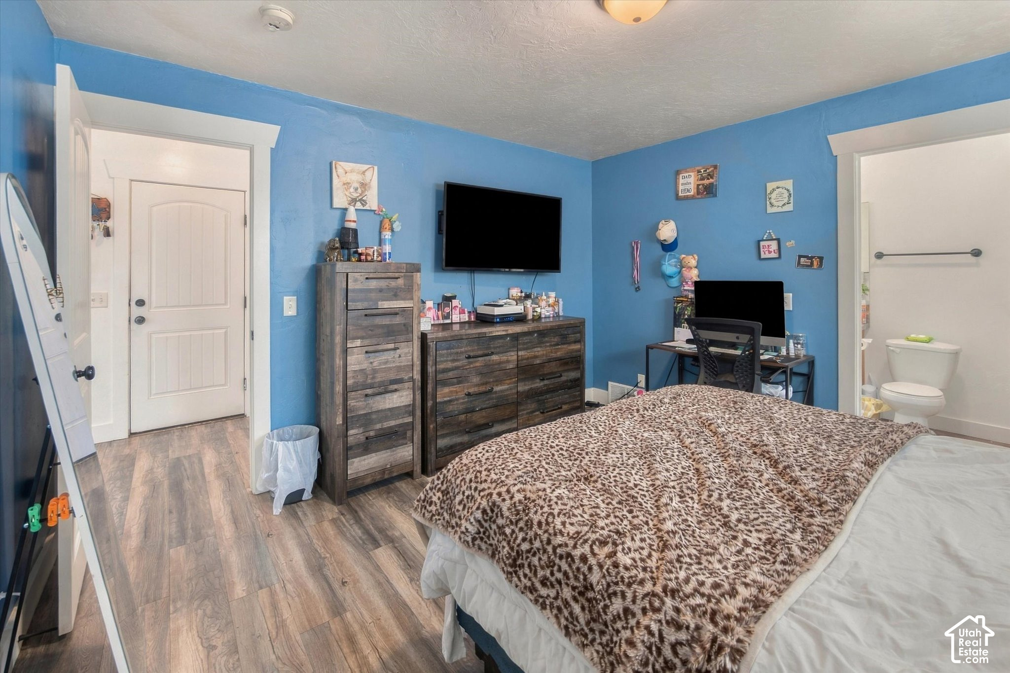 main property photo 12