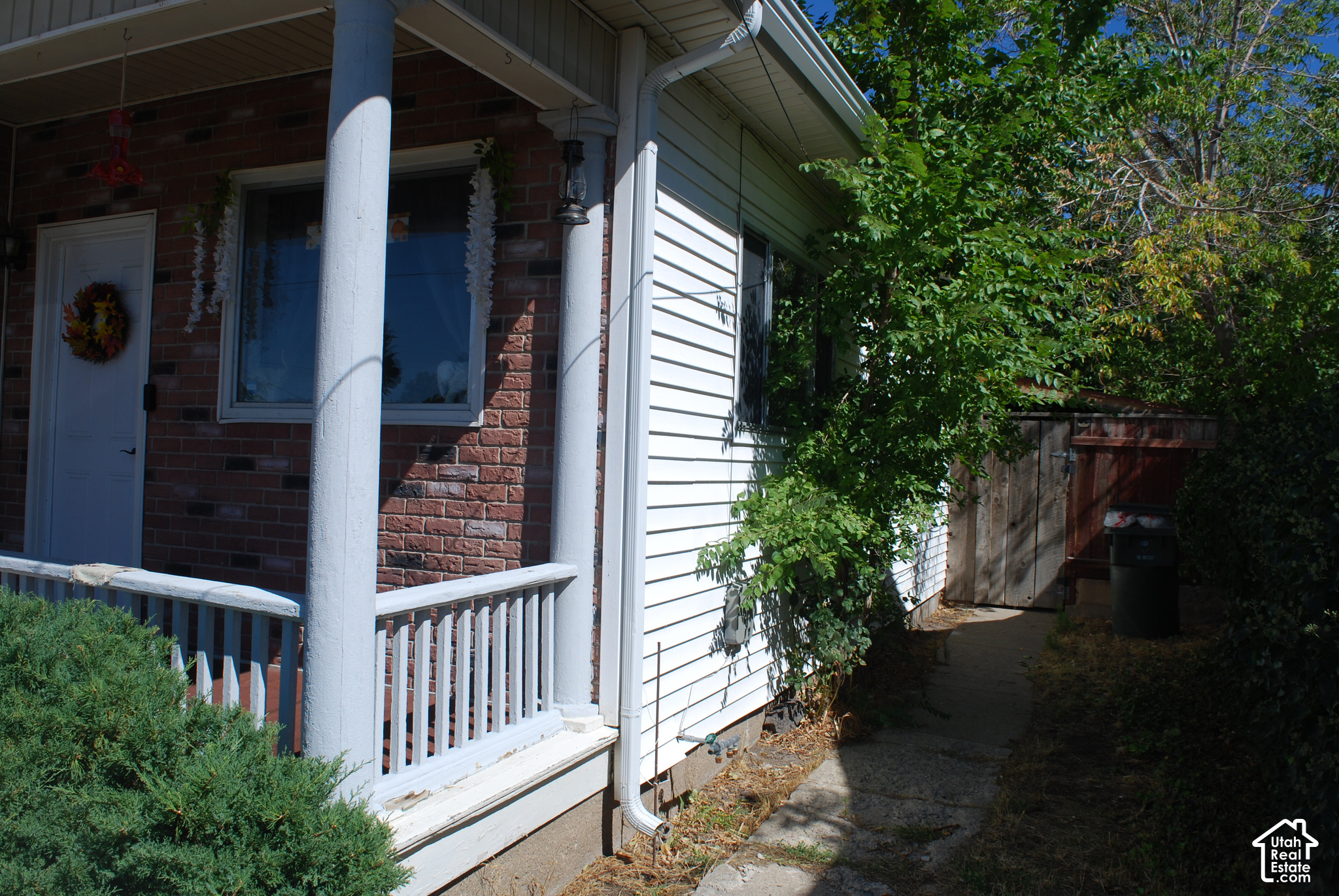 main property photo 30