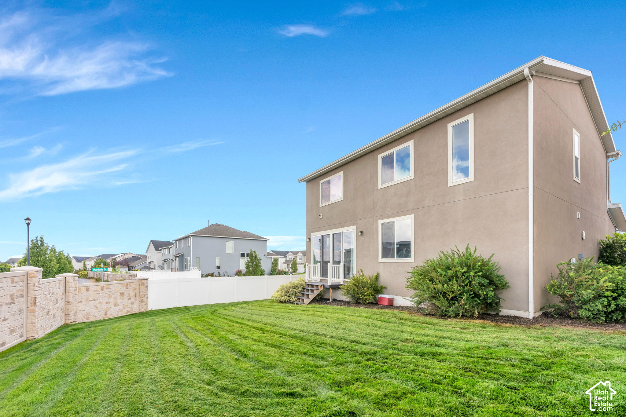 main property photo 14