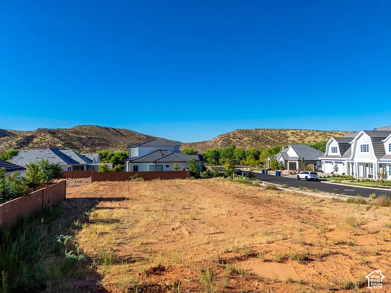 main property photo 18