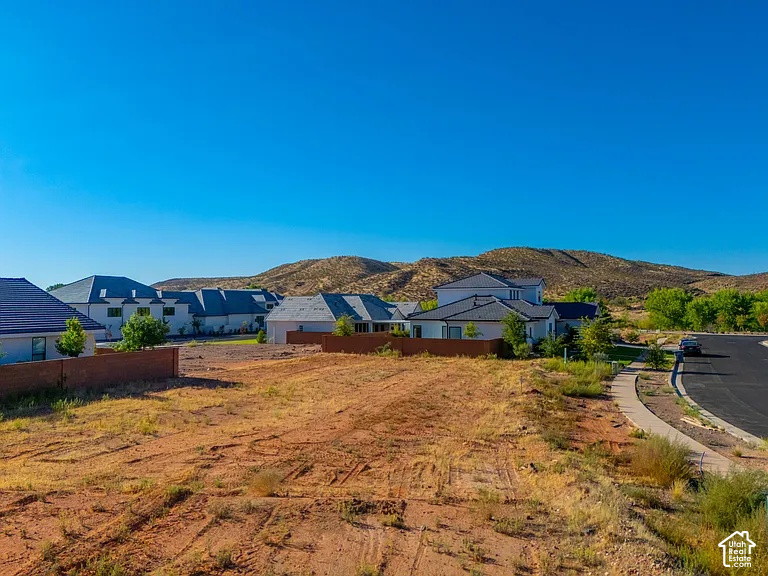 main property photo 19