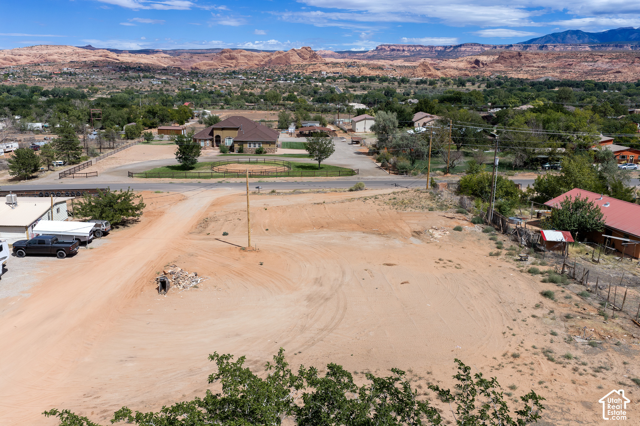 main property photo 5