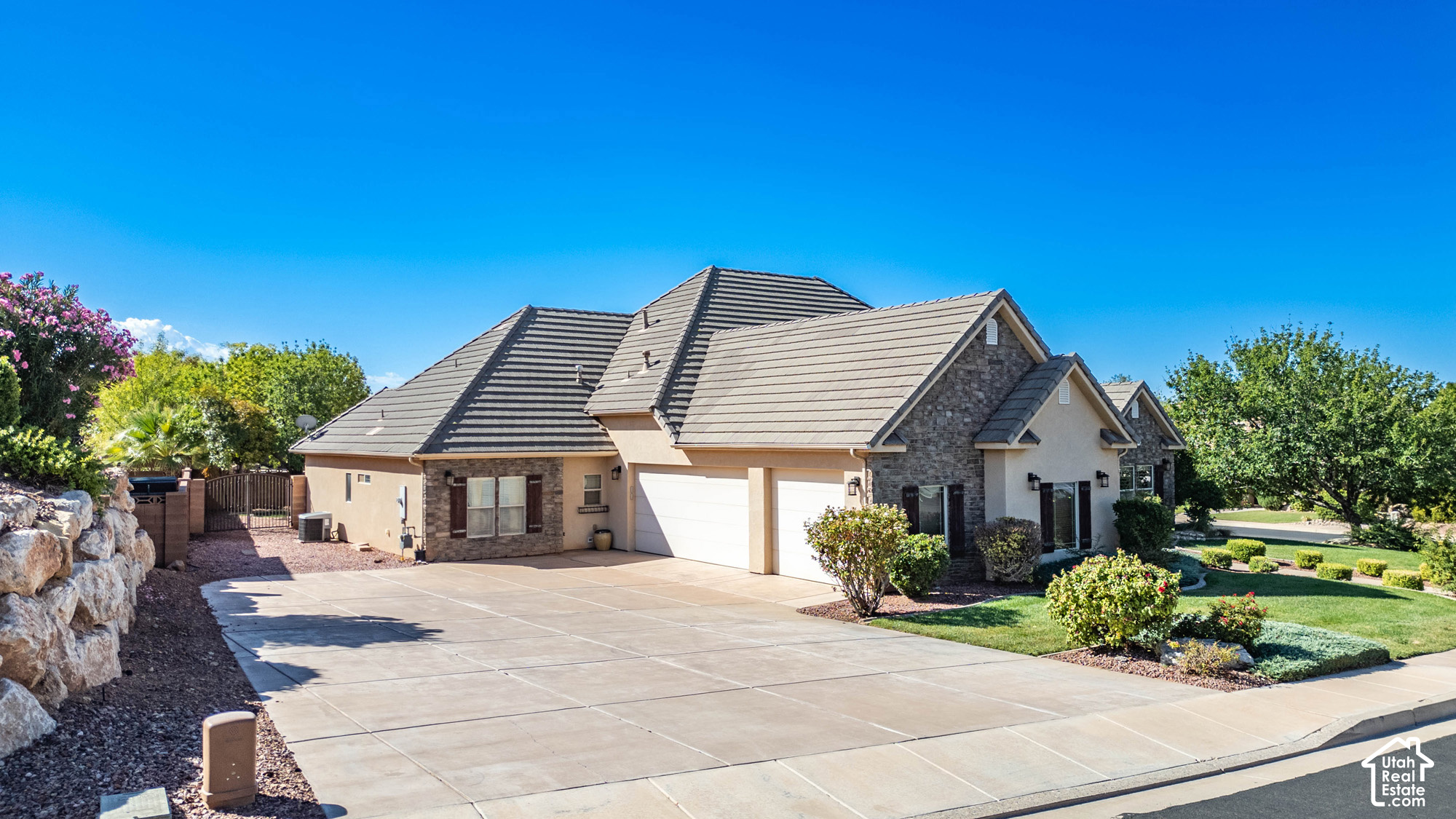 main property photo 68