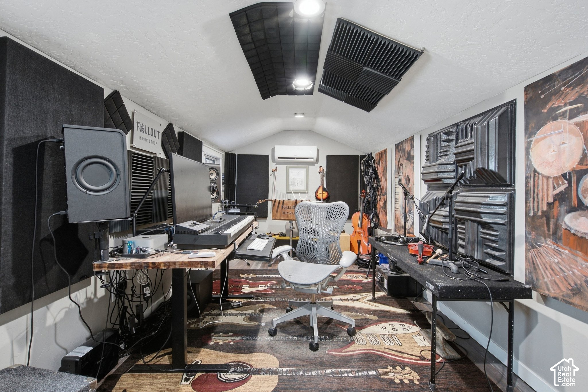 main property photo 87